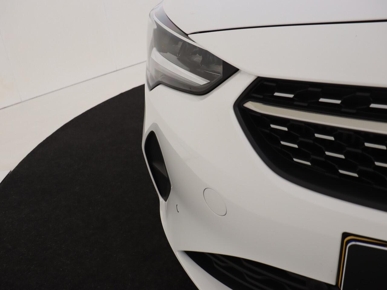 Opel CORSA 1.2 Level 3 | Dodehoekbewaking | Camera | Carplay |