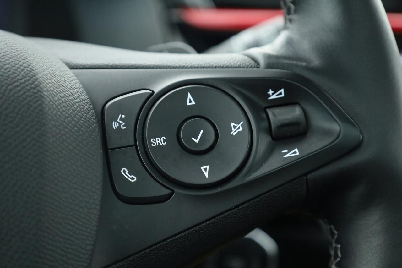 Opel CORSA 1.2 GS Line Automaat | Pano | Camera | Apple CarPlay | Dodehoekdet. | All seasons