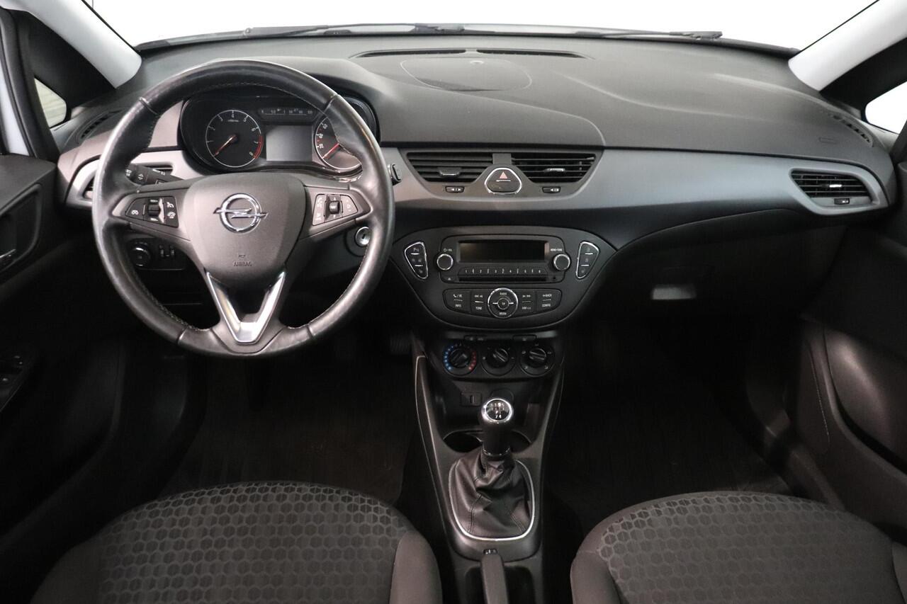 Opel CORSA 1.2 | Airco | Cruise control | Parkeersensor | Stuur en stoelverwarming | All season banden |