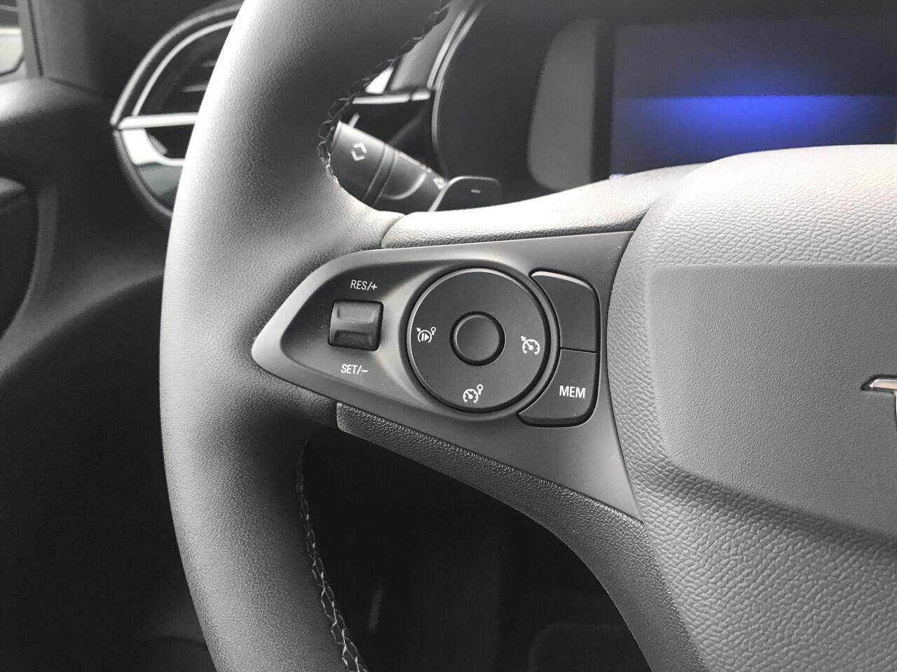 Opel CORSA 1.2 Turbo Hybrid GS