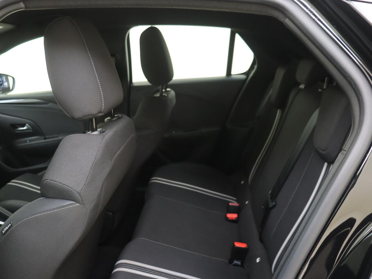 Opel CORSA 1.2 Turbo GS | Navigatie by App| Climate Control | Camera en Parkeerhulp Achter |