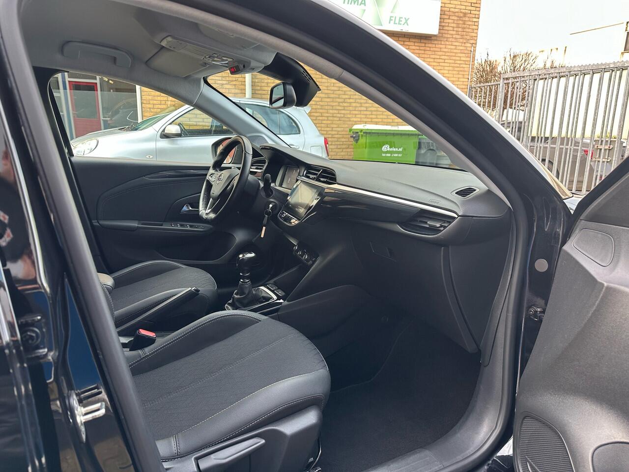 Opel CORSA 1.2 Elegance Navigatie Apple carplay Parkeersensoren Rijklaar