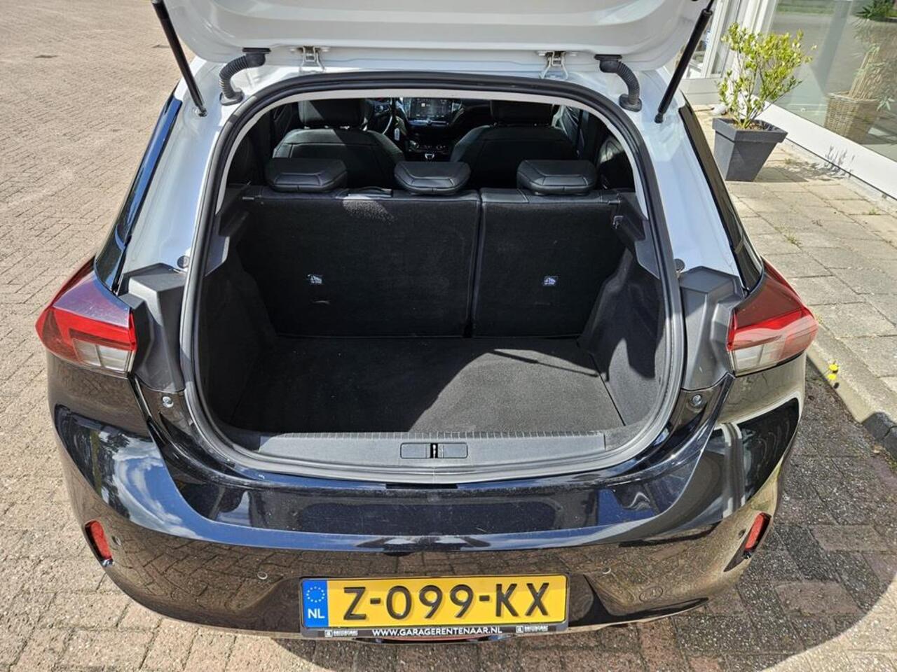 Opel CORSA 1.2 Edition