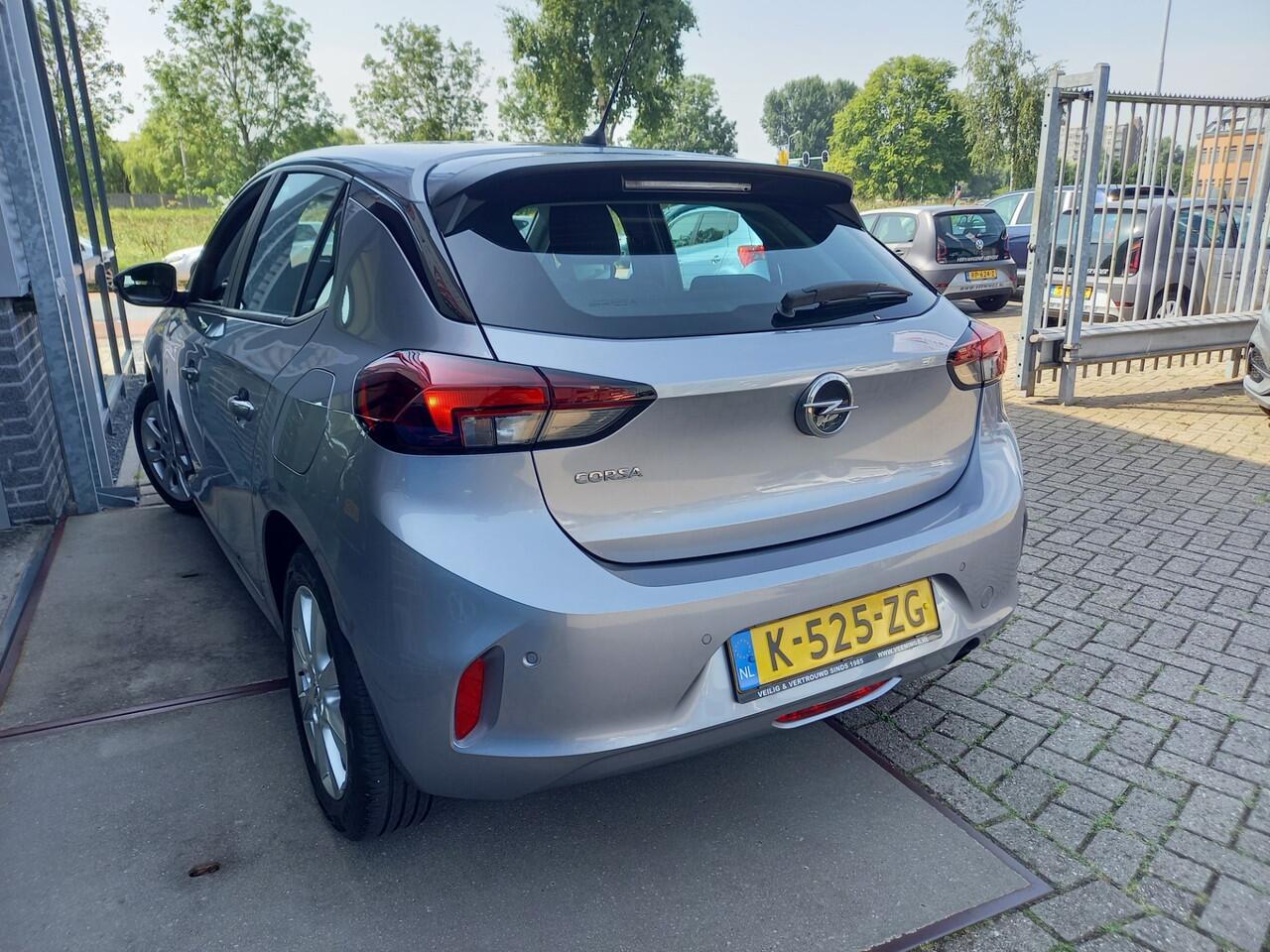 Opel CORSA 1.2 Edition - CARPLAY & ANDROID - PARKEERSENSOREN - LM VELGEN - AIRCO - CRUISE NL AUTO - 1 EIGENAAR