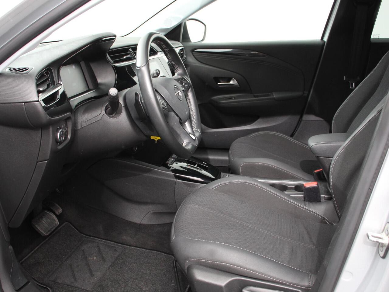 Opel CORSA 1.2 100pk Automaat Elegance | Navigatie | Apple Carplay/Android Auto | Camera | Airco | Parkeer sensoren V+A | Lichtmetalen Velgen | Cruise Control | Digitale Cockpit | Extra Getint Glas