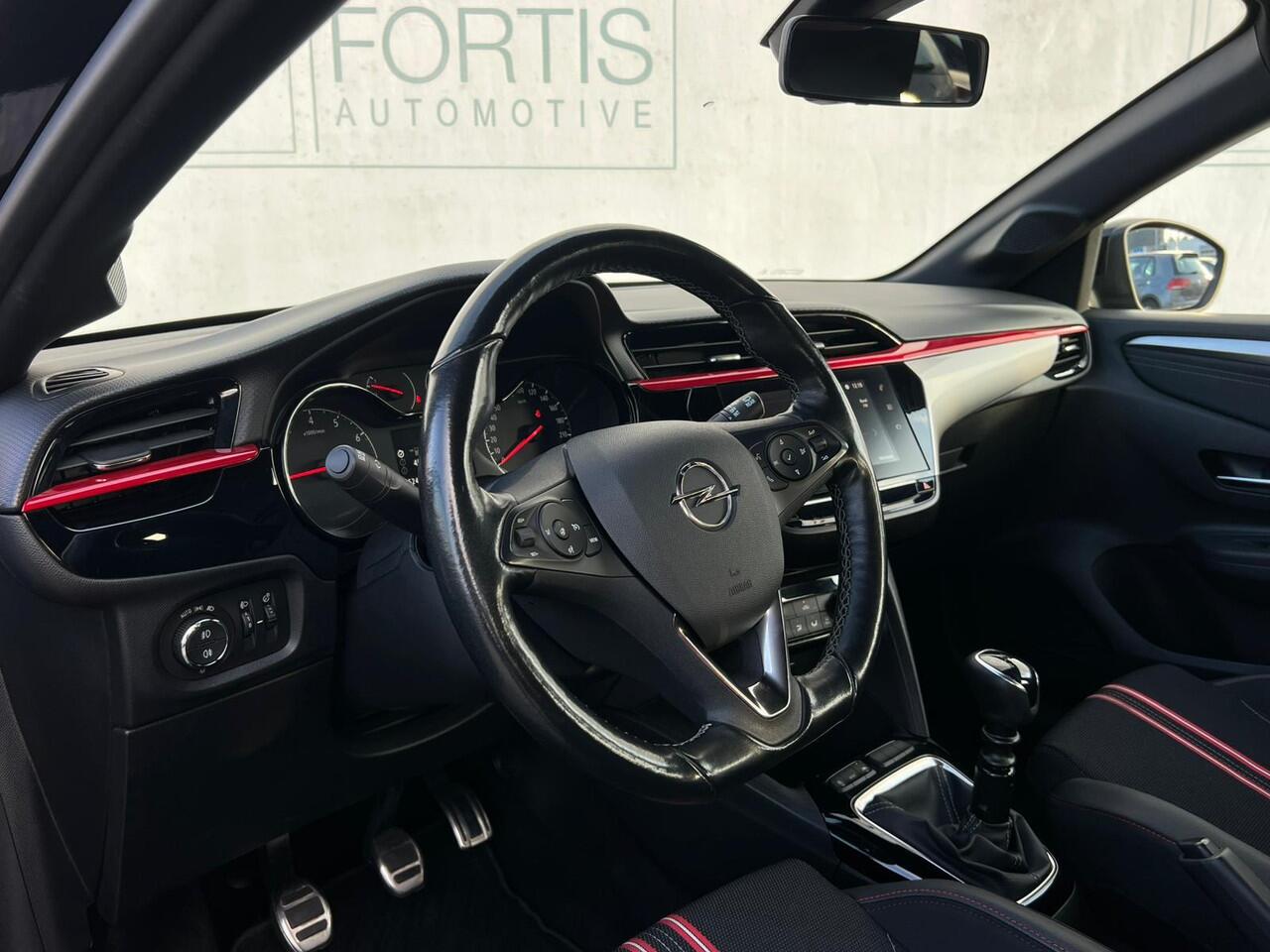 Opel CORSA 1.2 GS Line NL-AUTO | NAVI | STOEL-STUUR VERWARMING