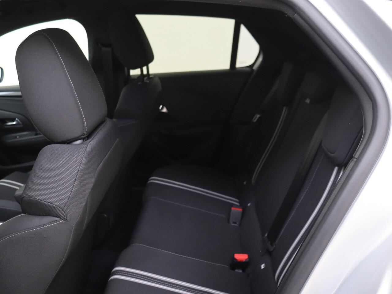 Opel CORSA 1.2 Turbo GS | Navigatie | Climate Control | Camera en Parkeerhulp Achter |