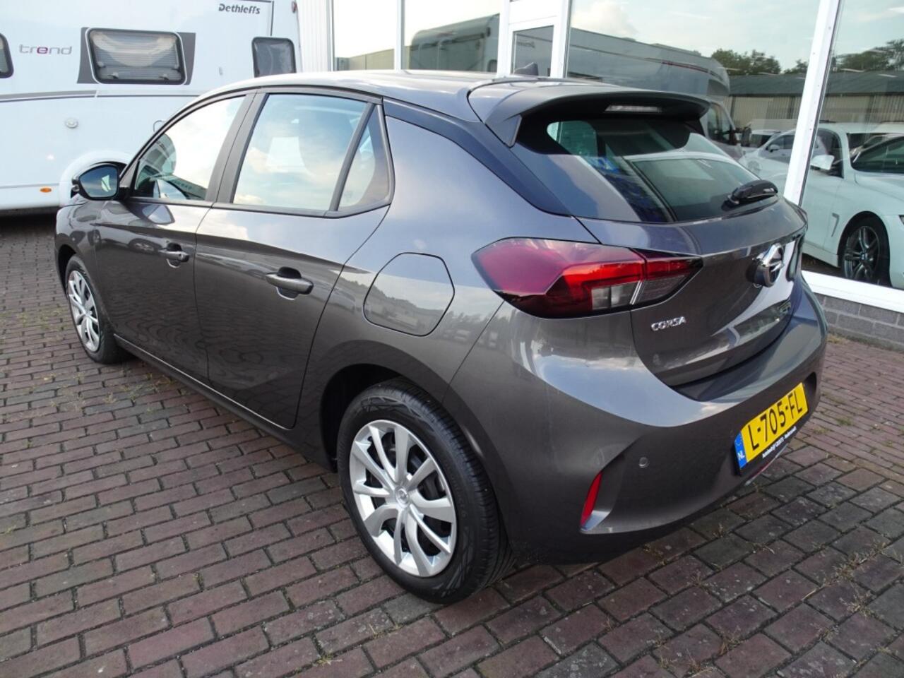 Opel CORSA 1.2 Edition PDC/Cruise control