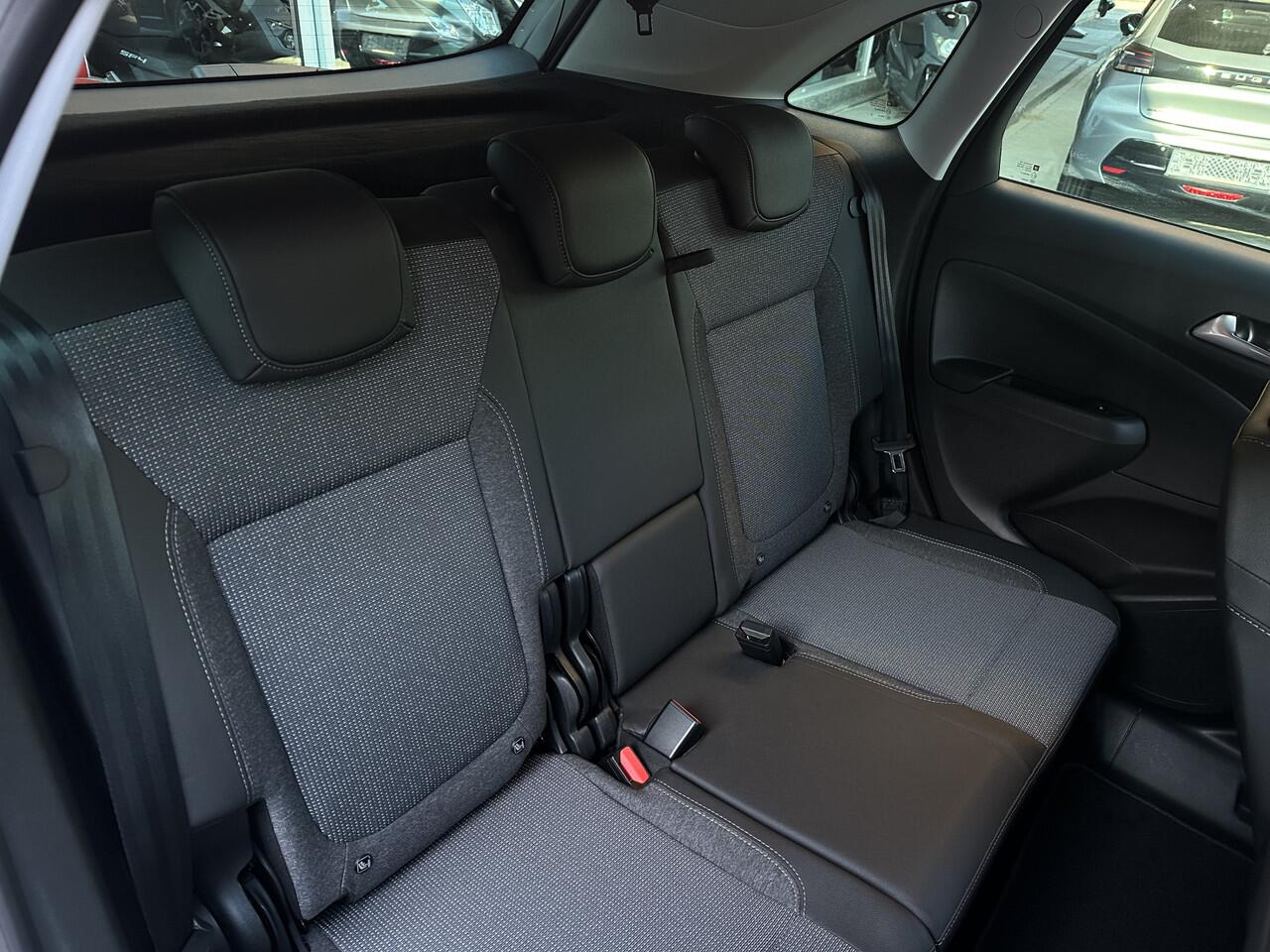 Opel Crossland 1.2 Turbo Elegance Stoel+stuur+voorruit verwarming/Camera/Achterbank verschuifbaar.