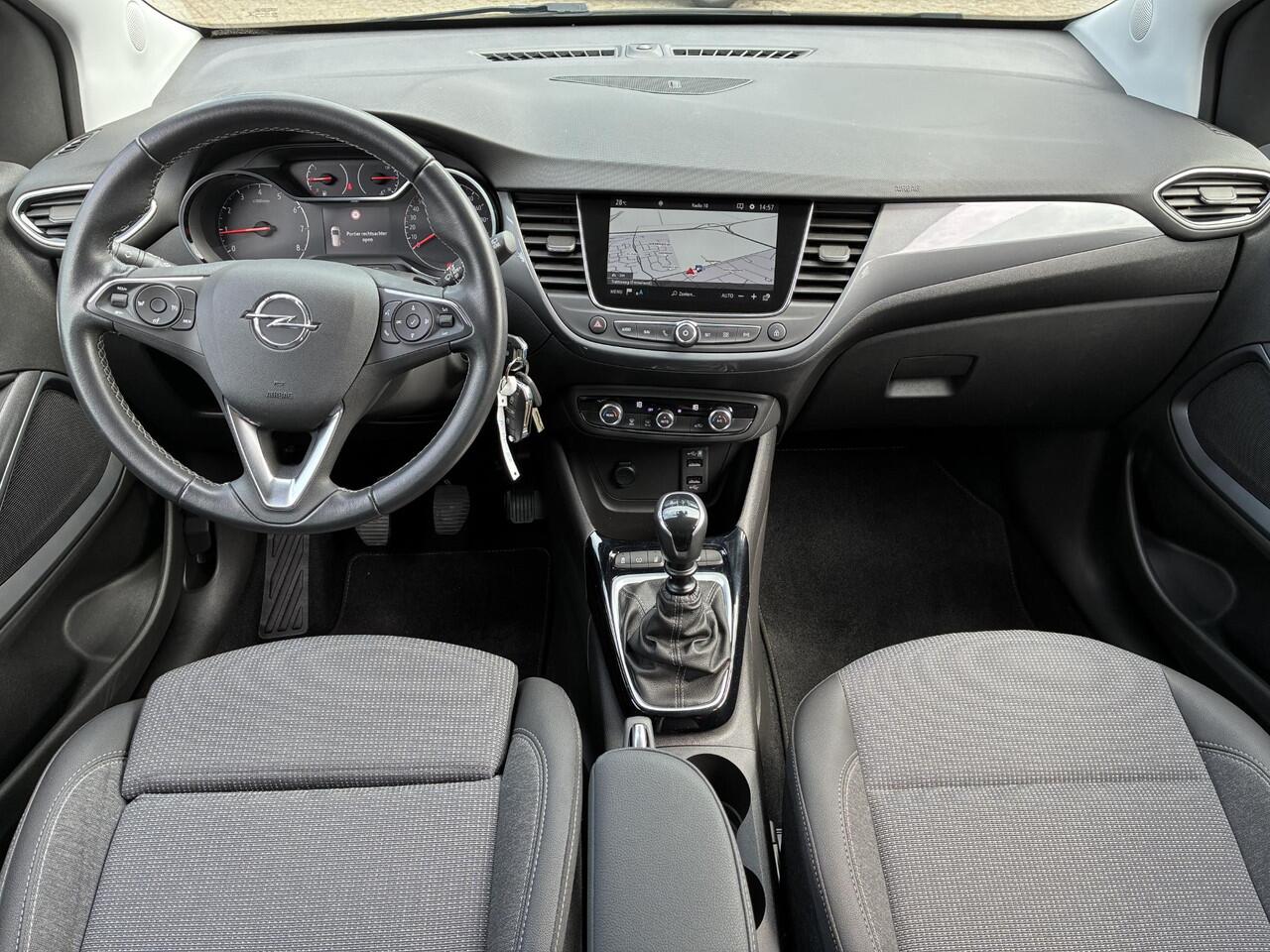 Opel Crossland 1.2 Turbo Elegance | Climate control | Navigatie | Camera | Elektrisch Pakket | Parkpilot | Trekhaak | LM-Velgen