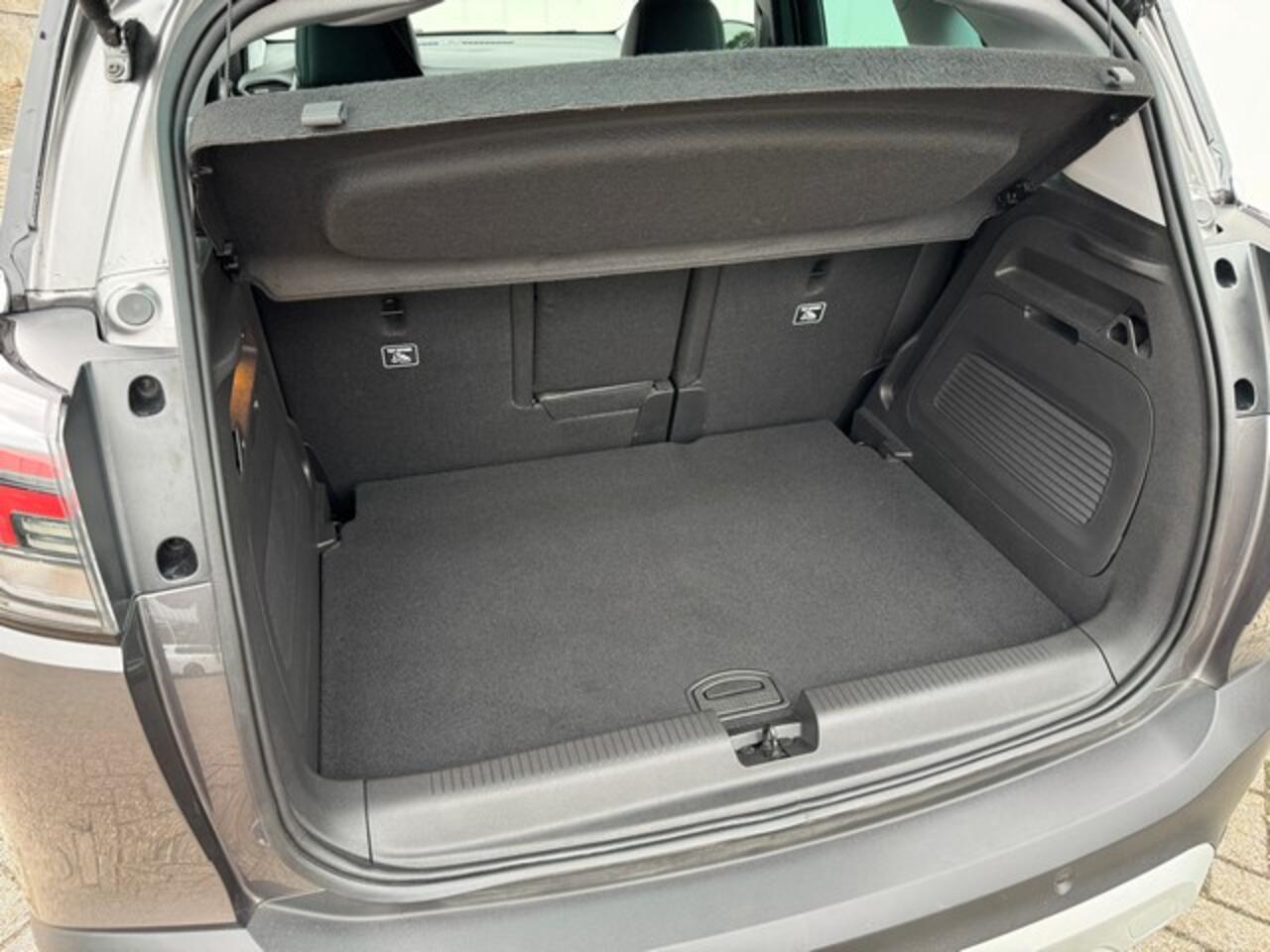 Opel Crossland 1.2 Turbo Ultimate met Navi/Camera, AGR met Alcantara, 17inch