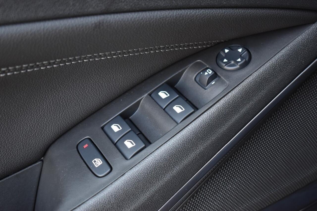 Opel Crossland 1.2 Turbo 130PK Elegance Automaat