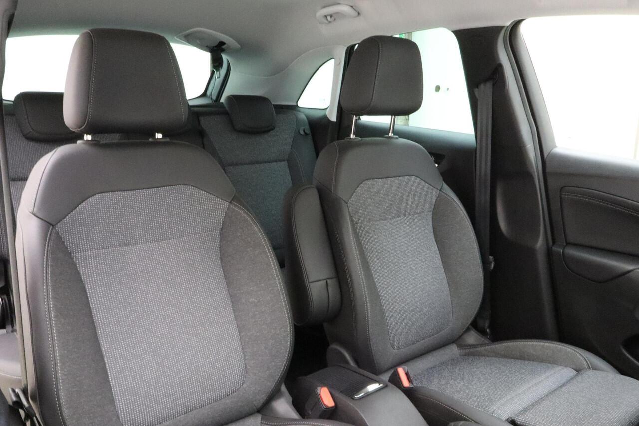 Opel Crossland 1.2 Turbo 130pk Automaat Elegance | Navigatie | Climate control | Camera | Cruise control | DAB | Lichtmetalen velgen | Parkeersensoren