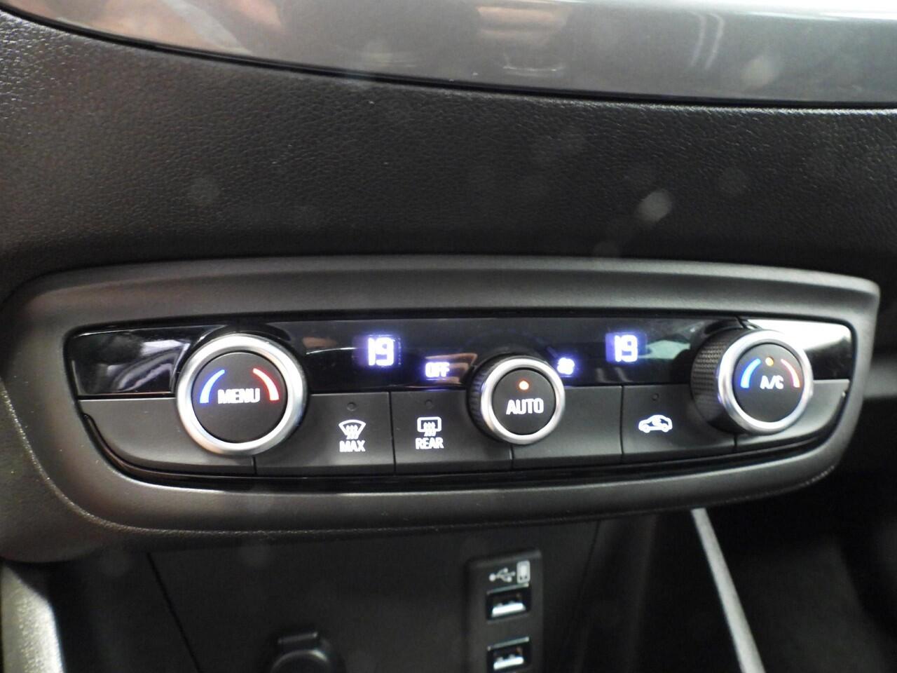 Opel Crossland 1.2 Turbo 110PK Elegance NAVI/CAMERA/CLIMA/LED/16"LMV!