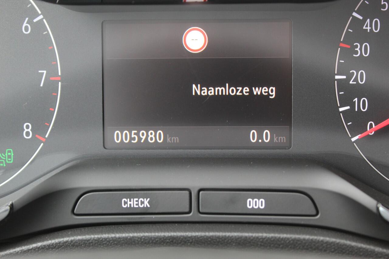 Opel Crossland 1.2 110 pk Turbo Elegance , Mooie hoge zit Climate control , Cruise control , AGR stoelen voor , Camera Navigatie , LM velgen , Parkeersensoren V+A