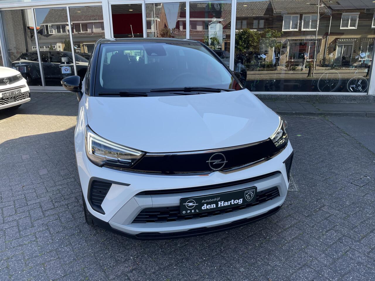 Opel Crossland 1.2 Turbo Elegance Achterbank verschuifbaar/Stoel en stuur verwarming.