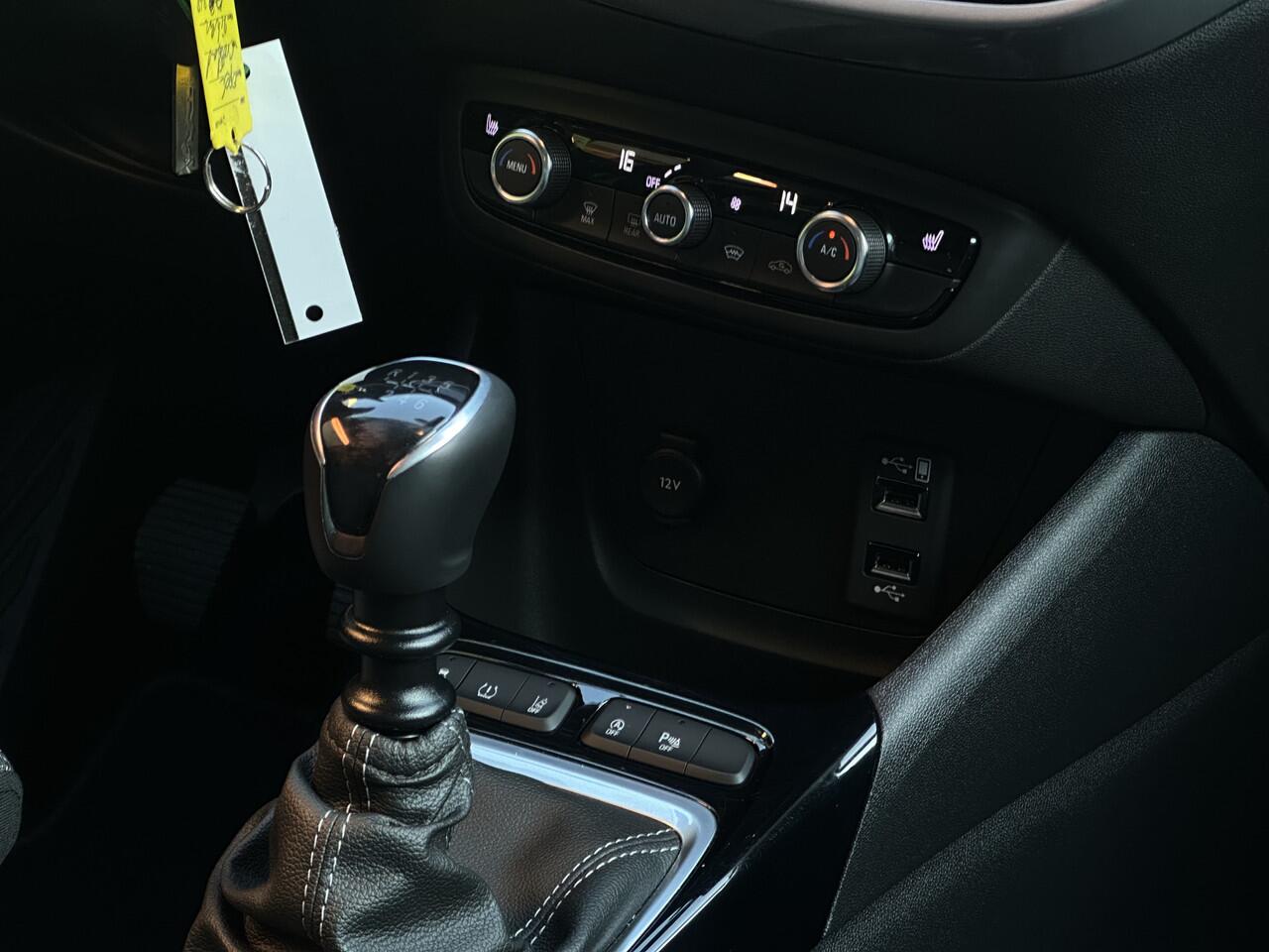 Opel Crossland 1.2 Turbo Elegance Stoel+stuur+voorruit verwarming/Camera/Achterbank verschuifbaar.