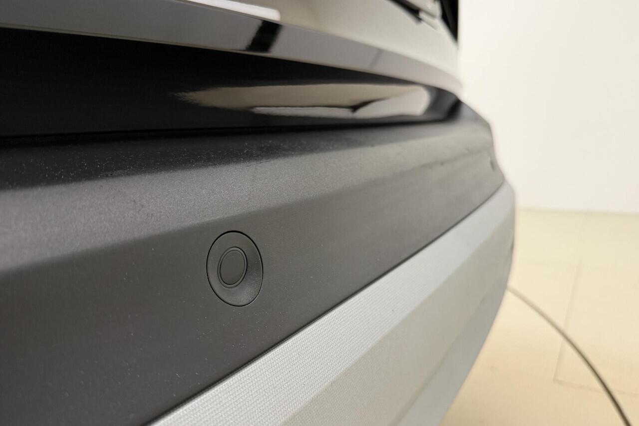 Opel Crossland 1.2 Turbo 110pk Ultimate | Navigatie | Alcantara bekleding | Camera | Climate control | Cruise Control | Parkeersensoren | 17" Lichtmetalen velgen