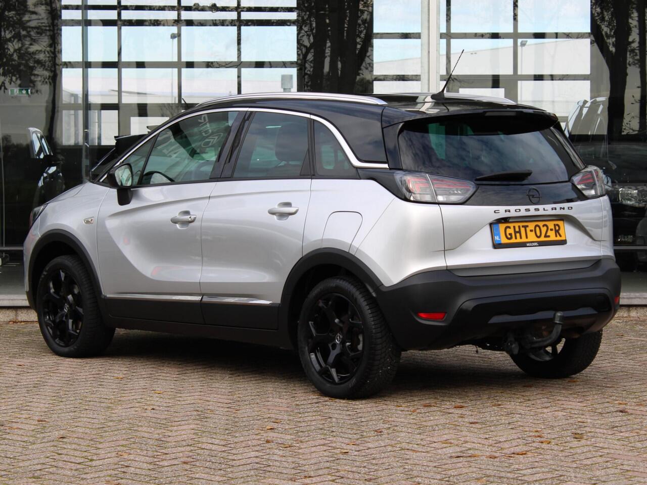 Opel Crossland 1.2T 130 Ultimate | Automaat | Navi / Trekhaak / Camera / Panodak