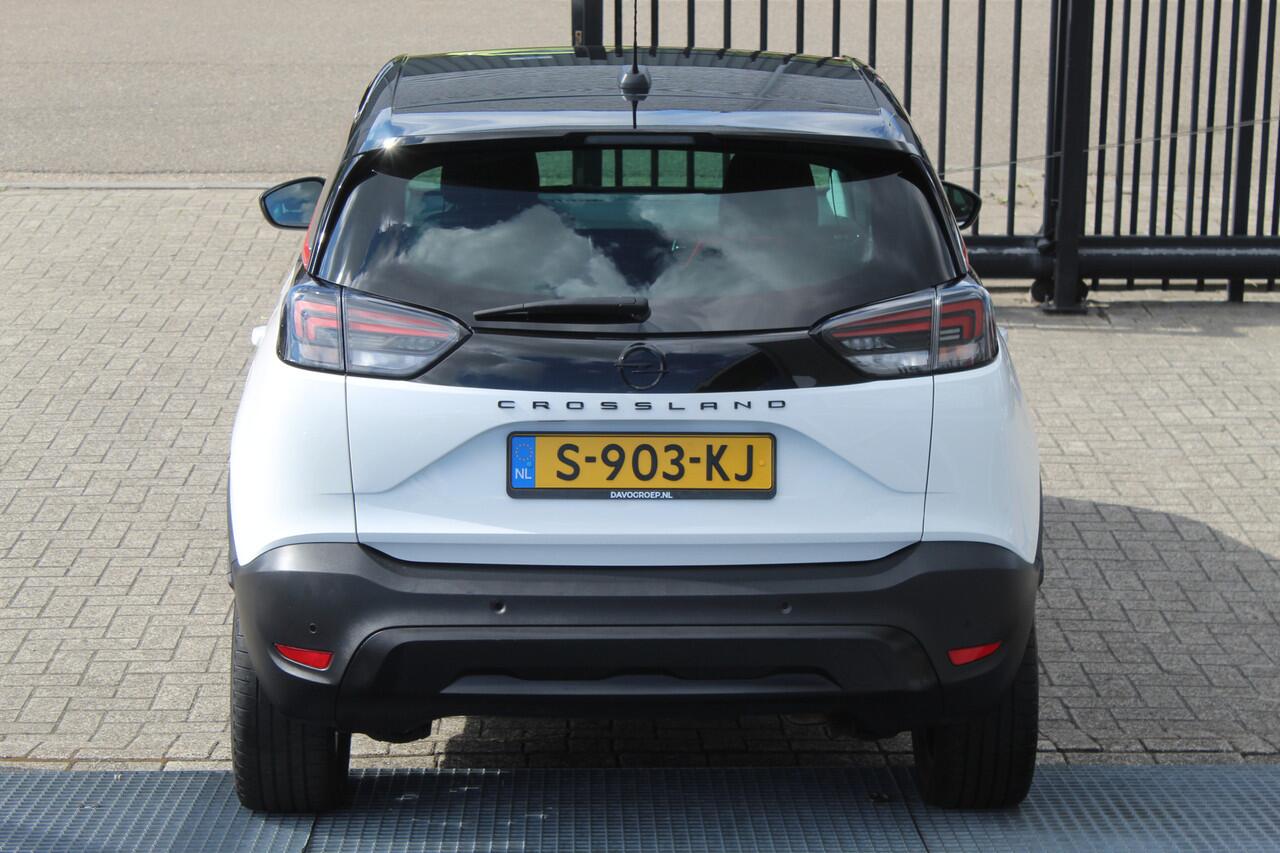 Opel Crossland 1.2 Turbo GS Line Navigatie/Cruise control/Climate control/Apple carplay/DAB+/Lane assist/Parkeersensoren/LED koplampen/Multifunctioneel stuurwiel/17'' Lichtmetalen velgen.
