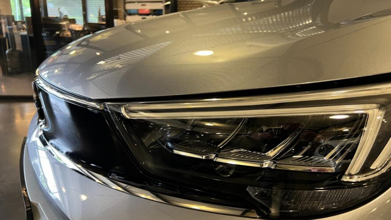 Opel Crossland 1.2 TURBO ELEGANCE