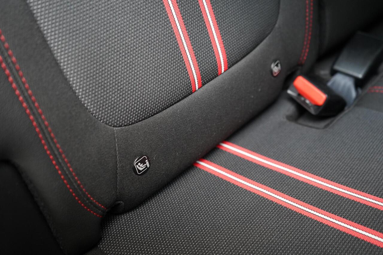 Opel Crossland 1.2 Turbo Level 4 Automaat | Sportstoelen | Trekhaak | Navigatie | 360 camera | Climate control | Cruise control