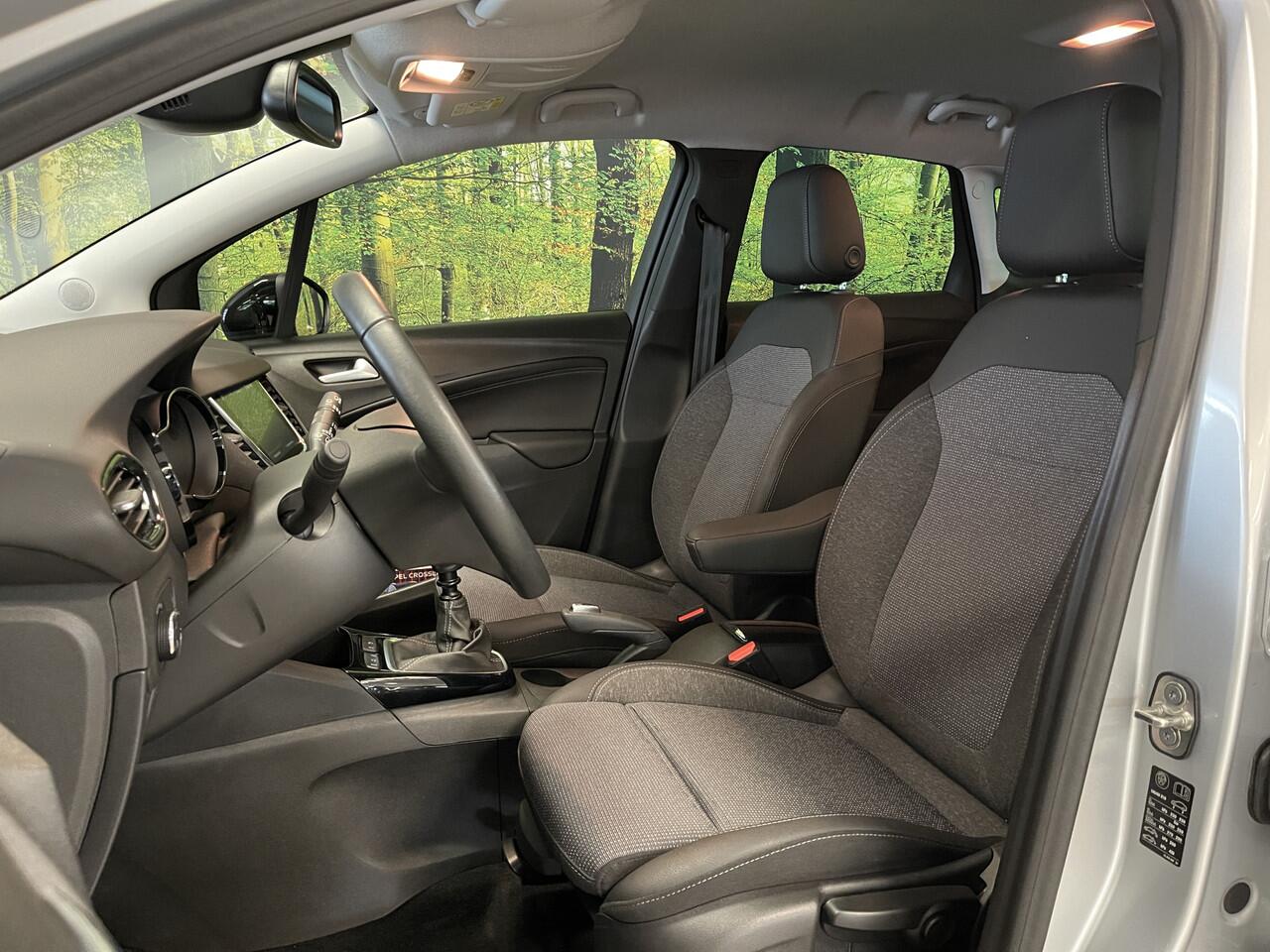 Opel Crossland 1.2 Turbo Elegance | Achteruitrijcamera | Cruise Control | Navigatie | Apple Carplay/Android Auto | Stuurverwarming | Stoelverwarming | Airconditioning |