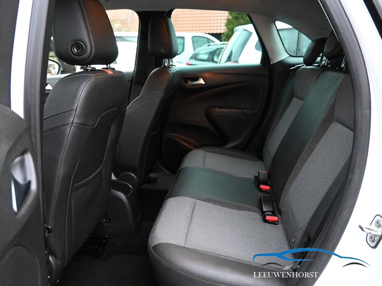 Opel Crossland 1.2, navi, clima, cruise, stoel- en stuurverwarming, parkeersensoren