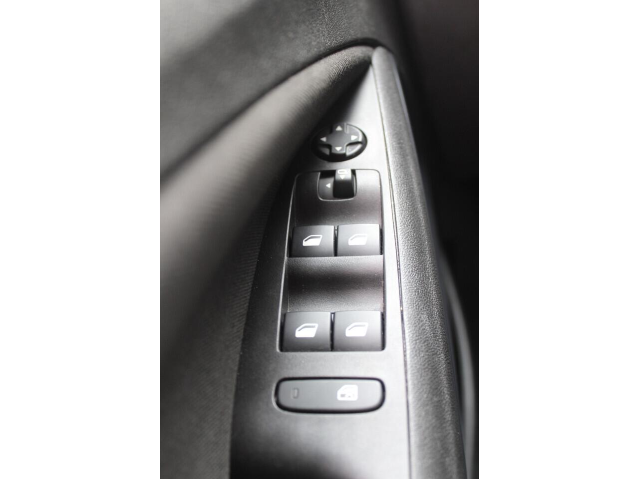 Opel Crossland 1.2 Turbo Elegance 360 Camera l Parkeer sensoren l AppleCarplay/AndroidAuto l Cruise control VDL auto