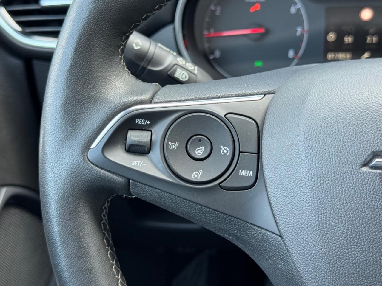 Opel Crossland 1.2 T 130 pk Elegance - LED - Camera