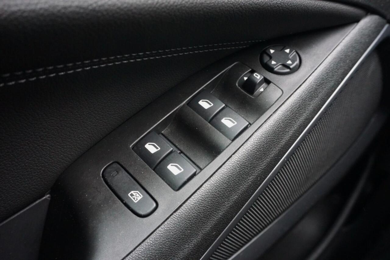 Opel Crossland 1.2 Turbo Elegance