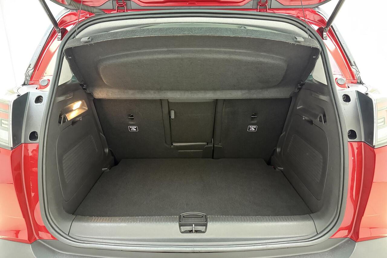 Opel Crossland 1.2 Turbo Ultimate | Parkeersensoren V+A | Achteruitrijcamera | Cruise & Climate Control | Navigatie | Apple Carplay / Android Auto