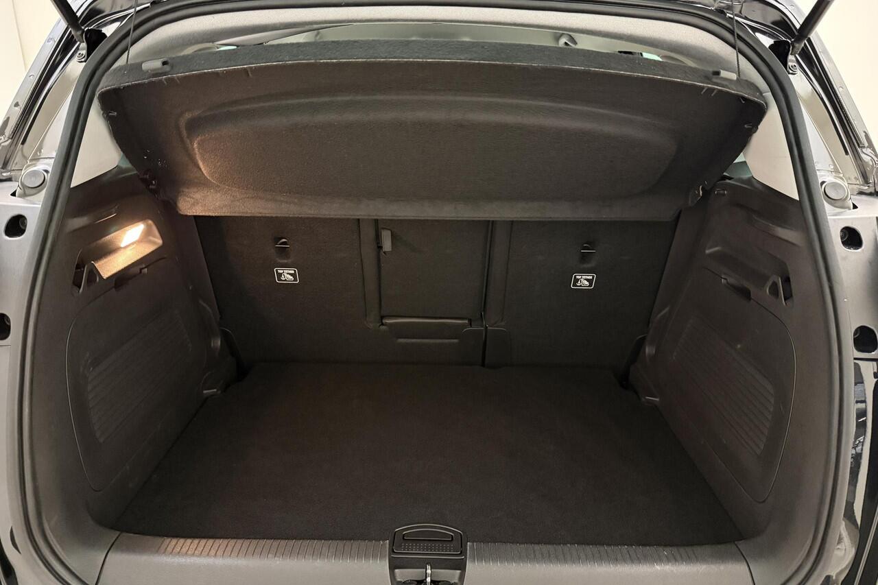 Opel Crossland 1.2 Turbo 110pk Ultimate | Navigatie | Alcantara bekleding | Camera | Climate control | Cruise Control | Parkeersensoren | 17" Lichtmetalen velgen