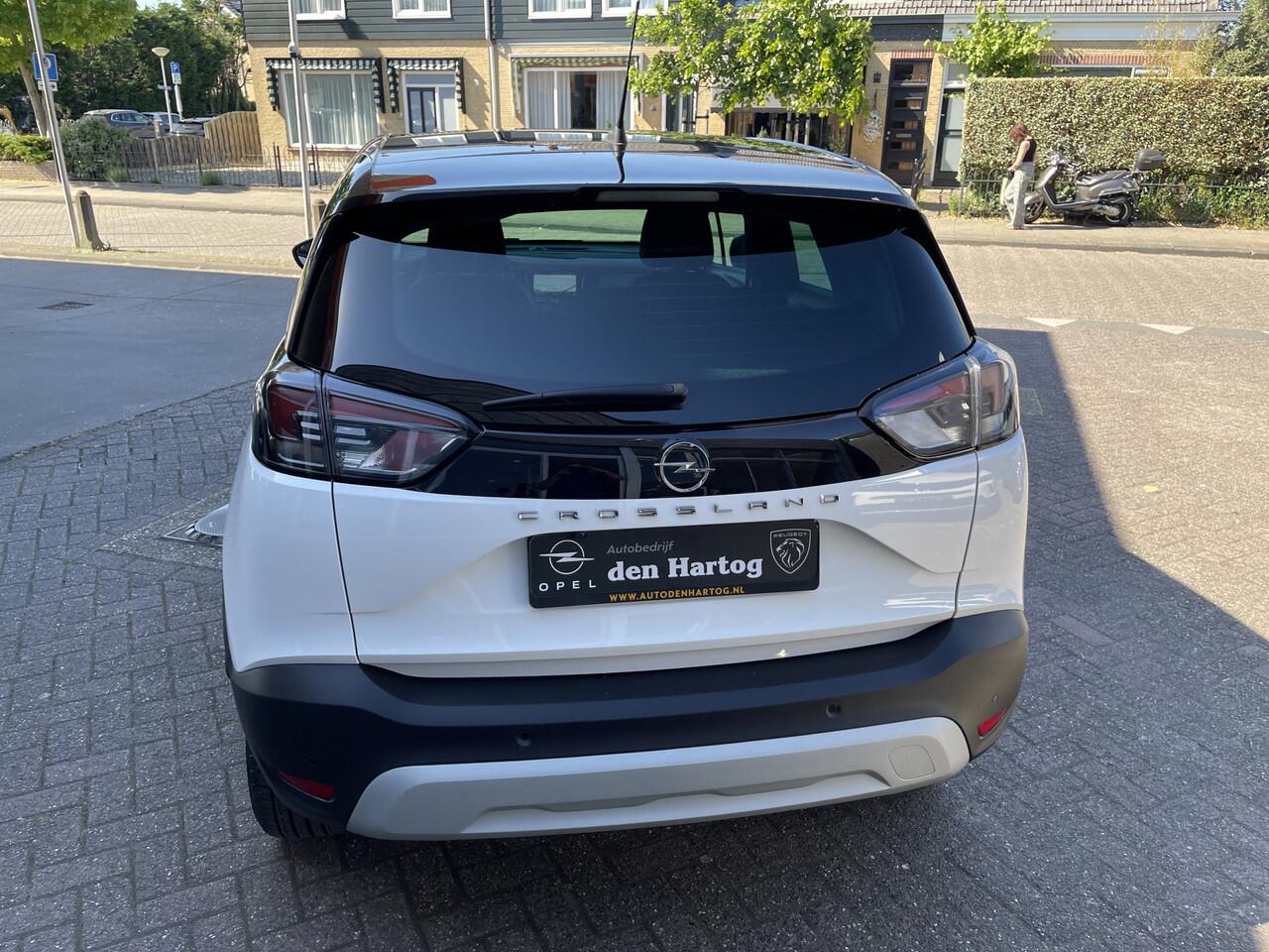 Opel Crossland 1.2 Turbo Elegance Achterbank verschuifbaar/Stoel en stuur verwarming.