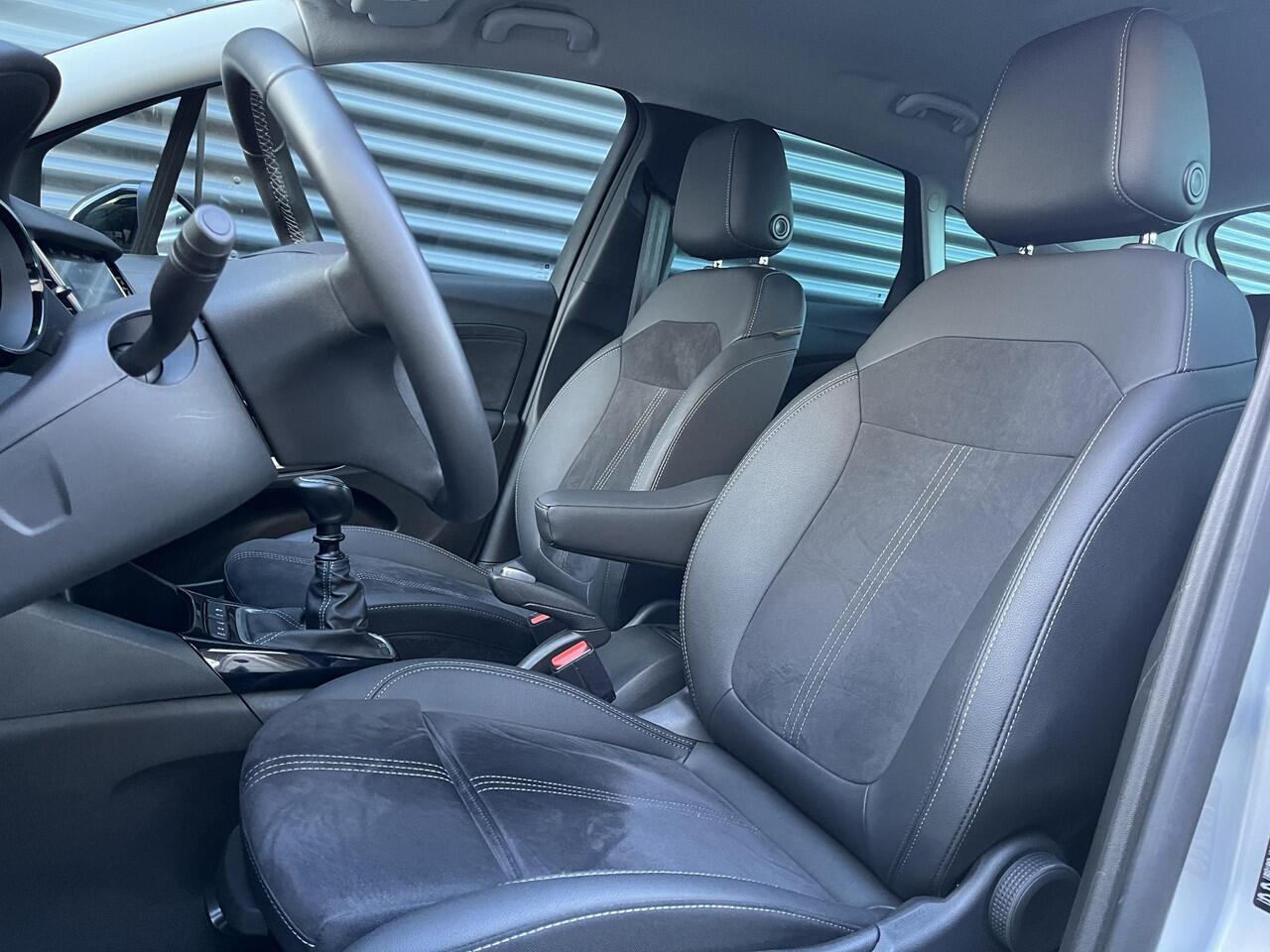 Opel Crossland Ultimate 1.2 Turbo 110pk | 180° CAMERA+SENSOREN | ALCANTARA/LEDER | AGR-STOELEN | NAVI | DAB+ | ISOFIX | FULL LED | LAGE KM | TWO-TONE | KEYLESS |