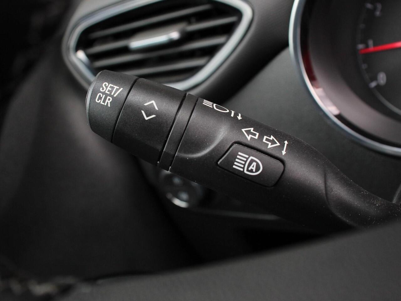 Opel Crossland 1.2 Turbo 130pk Automaat Elegance | Navigatie | Camera | Climate Control | Dab | Lichtmetalen velgen | Cruise Control | Led