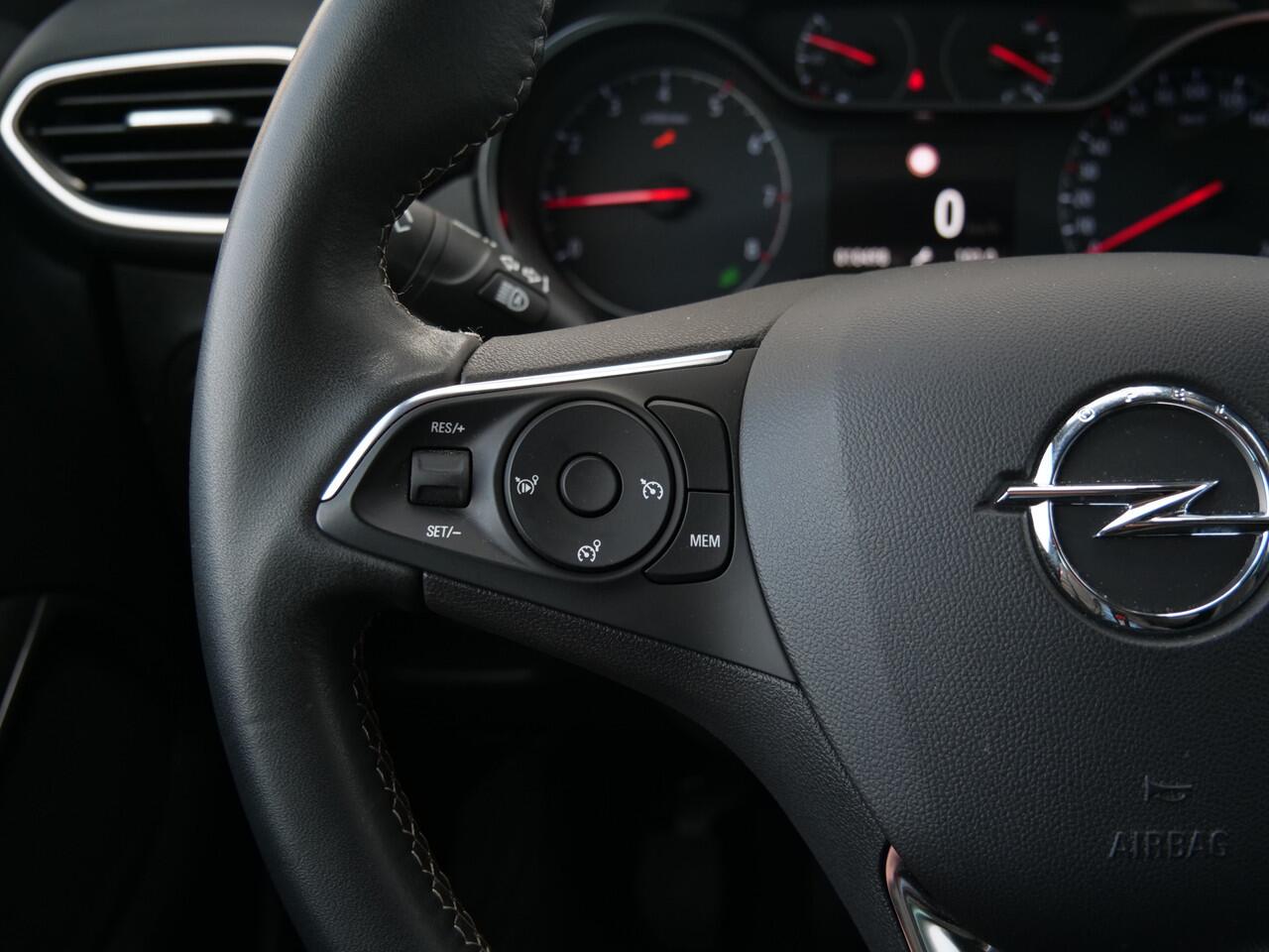 Opel Crossland 1.2 Turbo 110pk Ultimate Camera / Navigatie / Keyless / LED-koplampen