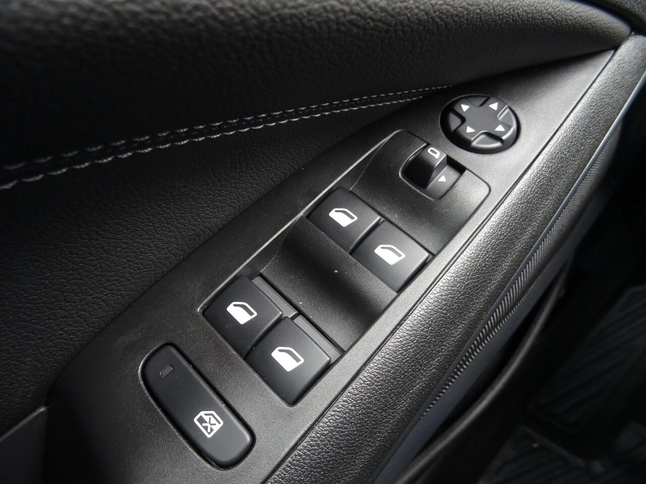 Opel Crossland 1.2 Turbo Elegance * CARPLAY * STOELVERWARMING !!