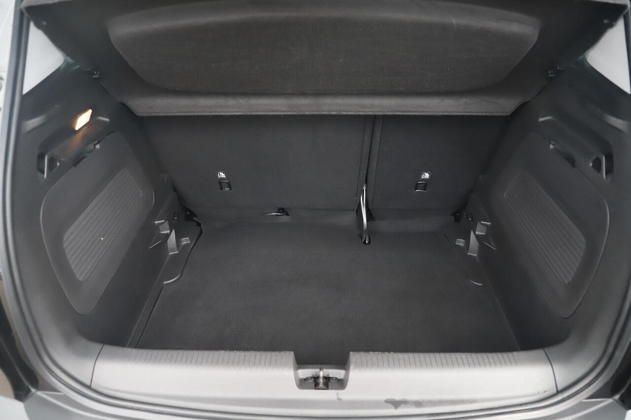 Opel Crossland 1.2 Turbo GS Line 131PK Automaat NIEUW MODEL Winter Pakket Navigatie Achteruitrijcamera Climate Cruise Control 16 inch Parkeersensoren