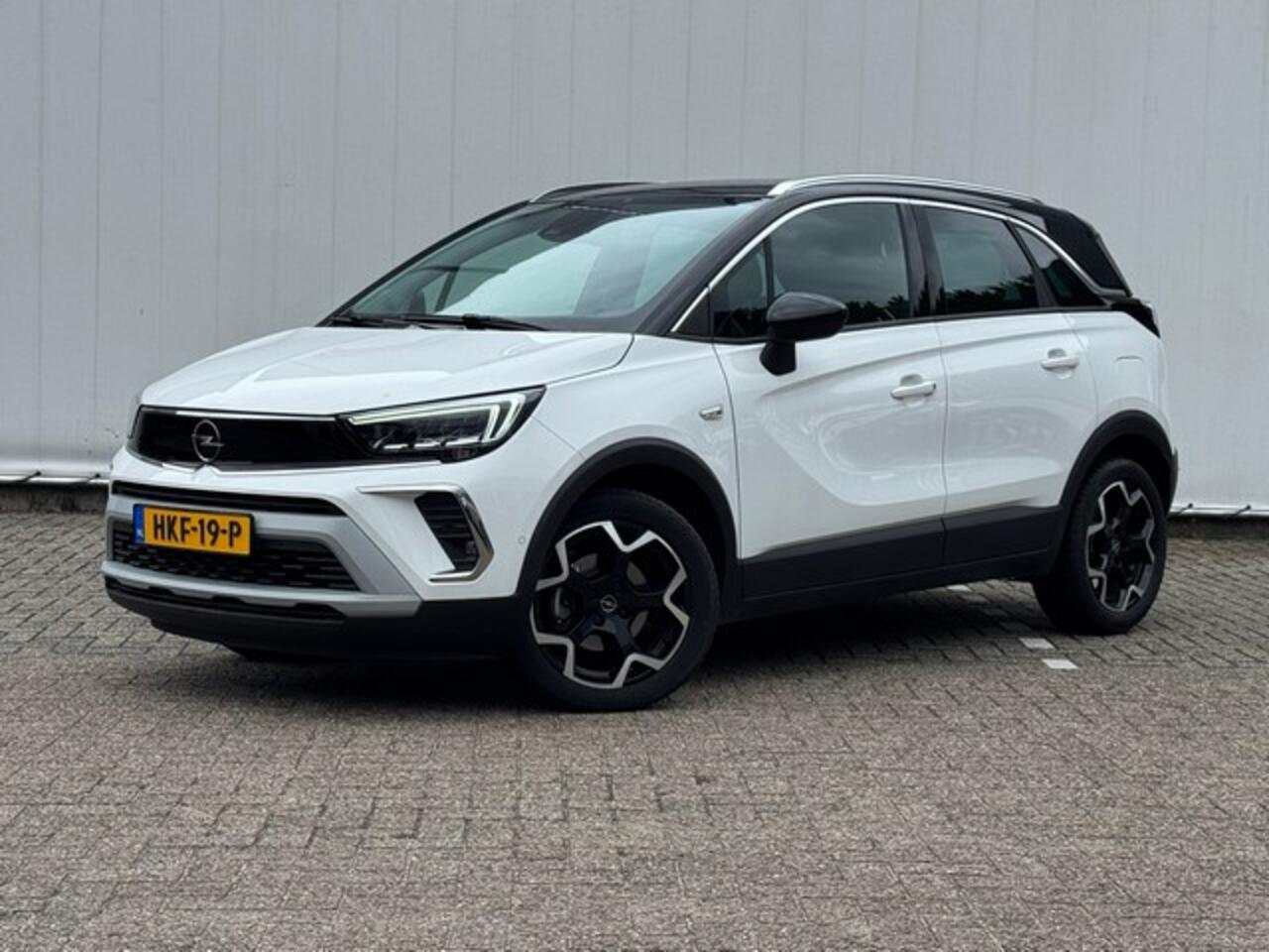 Opel Crossland 1.2 Turbo Ultimate Automaat met Navi/Camera, AGR met Alcantara, 17inch