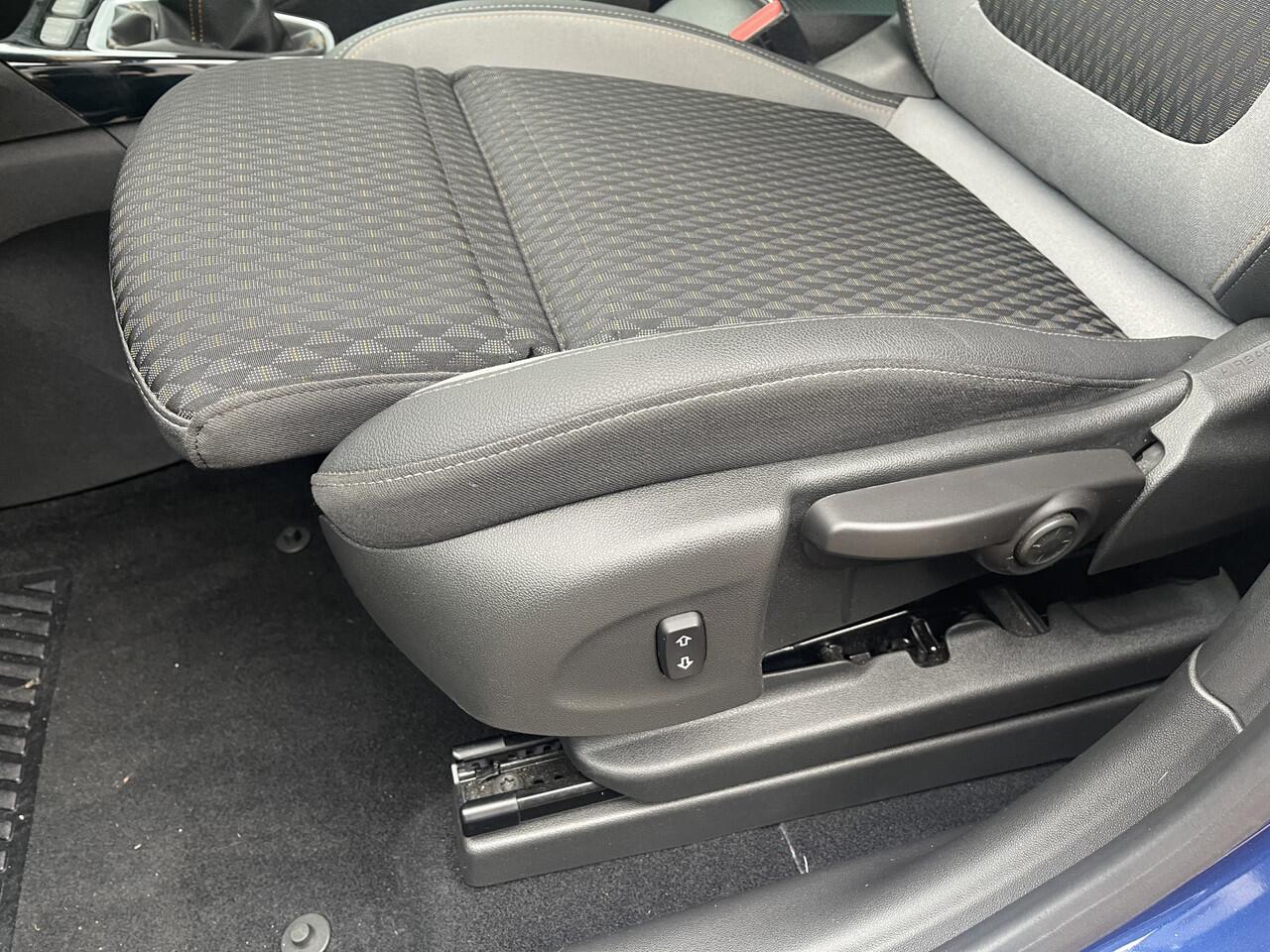 Opel Crossland X 1.2 Edition 2020 Stoelen + stuurverwarming/ECC/Parkeerhulp V+A.