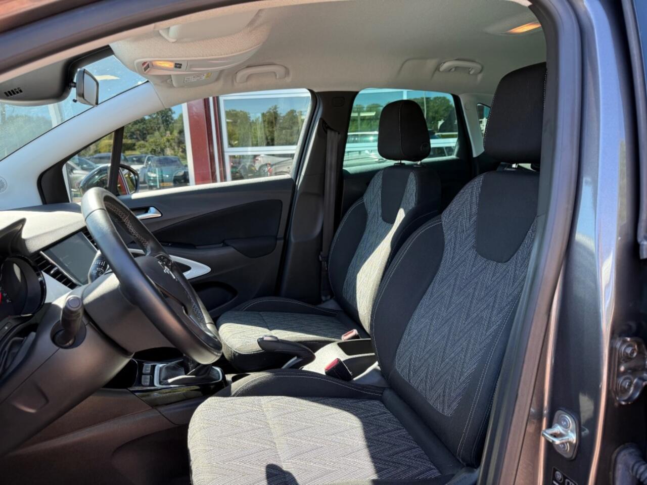 Opel Crossland X 1.2 TURBO 120 JAAR EDITION 110 PK HOGE INSTAP en HOGE ZIT! SLECHTS 36.976 KM!