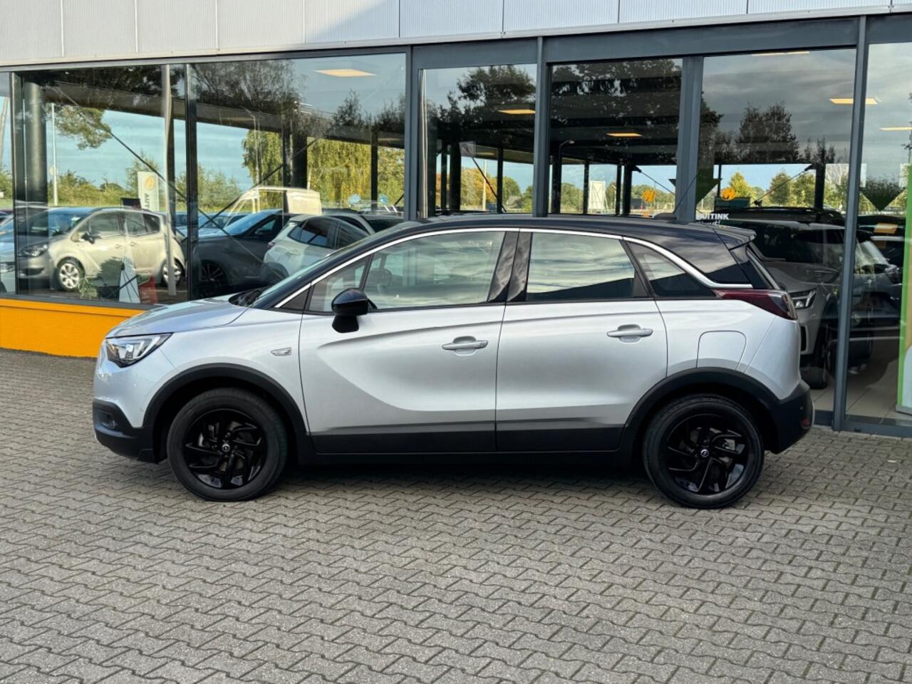 Opel Crossland X 1.2 T 130pk Innovation - camera - navi - climate control