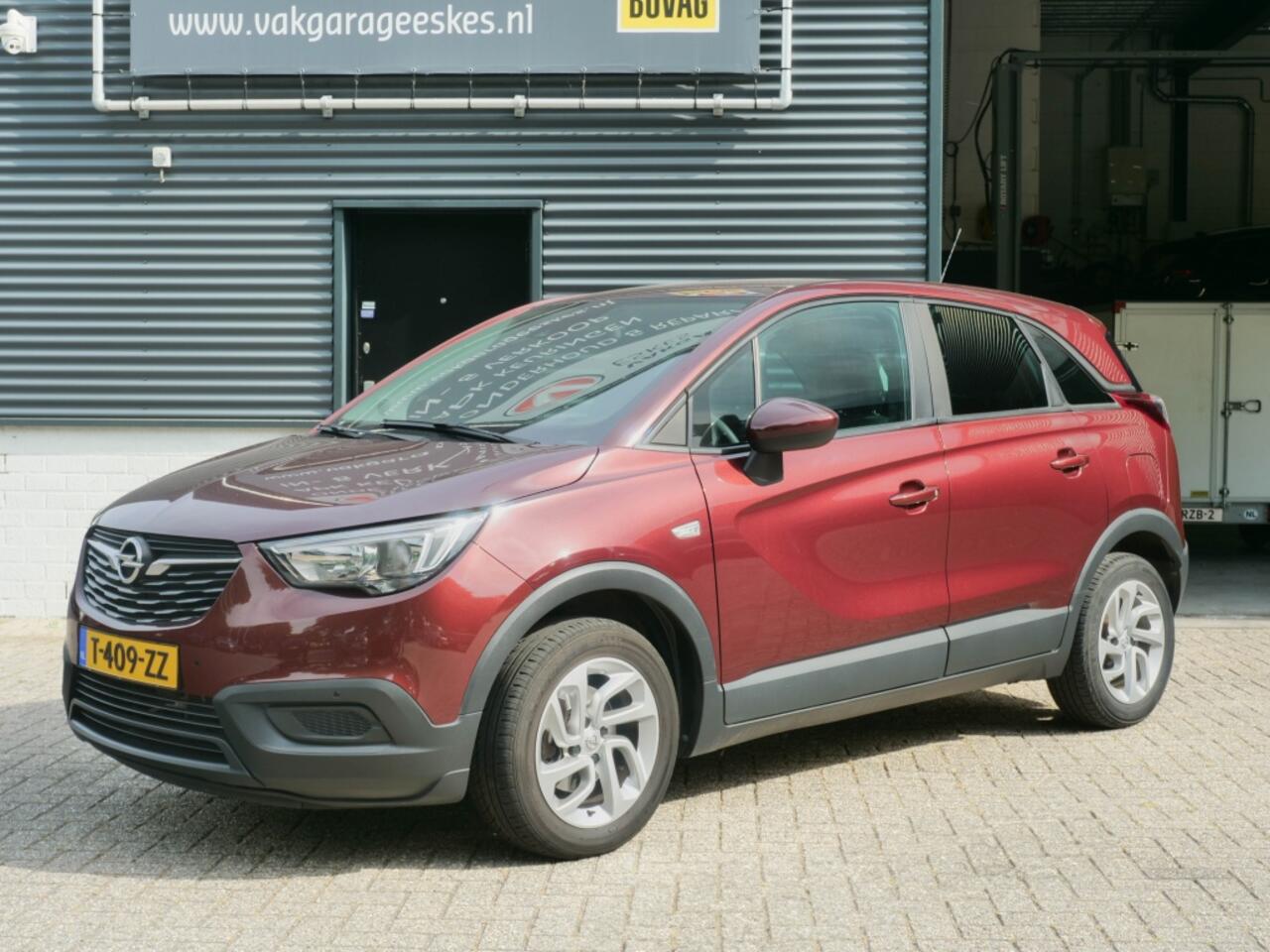 Opel Crossland X 1.2 T. Innovation. Airco, Navi. PDC voor en achterzijde.