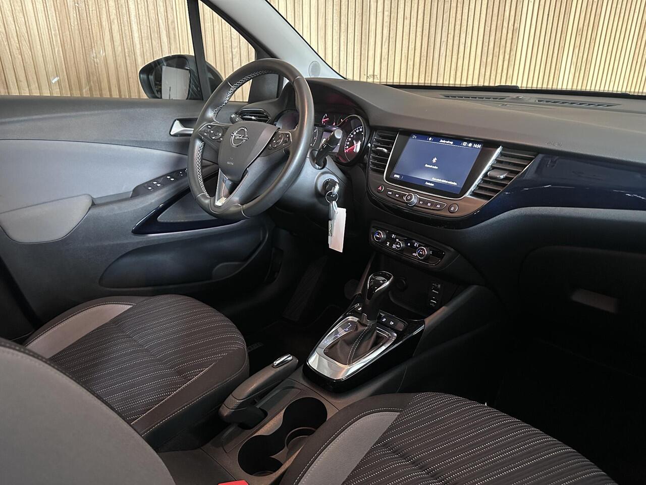 Opel Crossland X 1.2 Turbo 120 Jaar Edition Camera | Navigatie