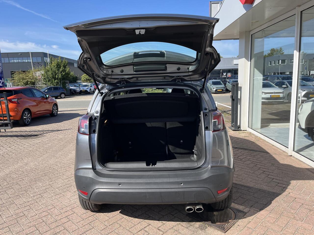 Opel Crossland X 1.2 Innovation Navigatie, Apple Carplay/Android auto, Hoge instap, Parkeersensoren