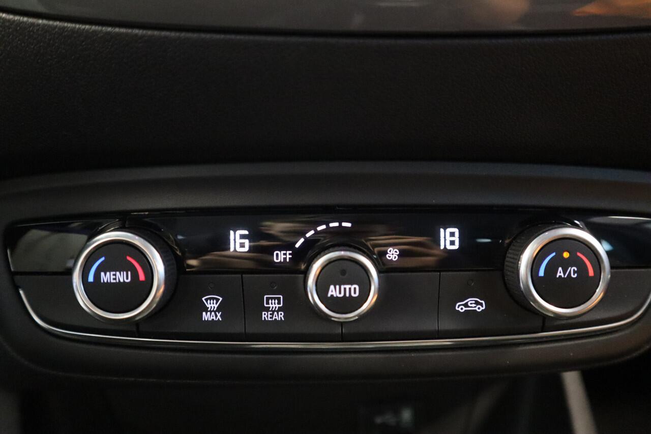 Opel Crossland X 1.2 Turbo Innovation Navigatie Trekhaak CruiseControl 24 maanden garantie mogelijk (*vraag naar de voorwaarden)