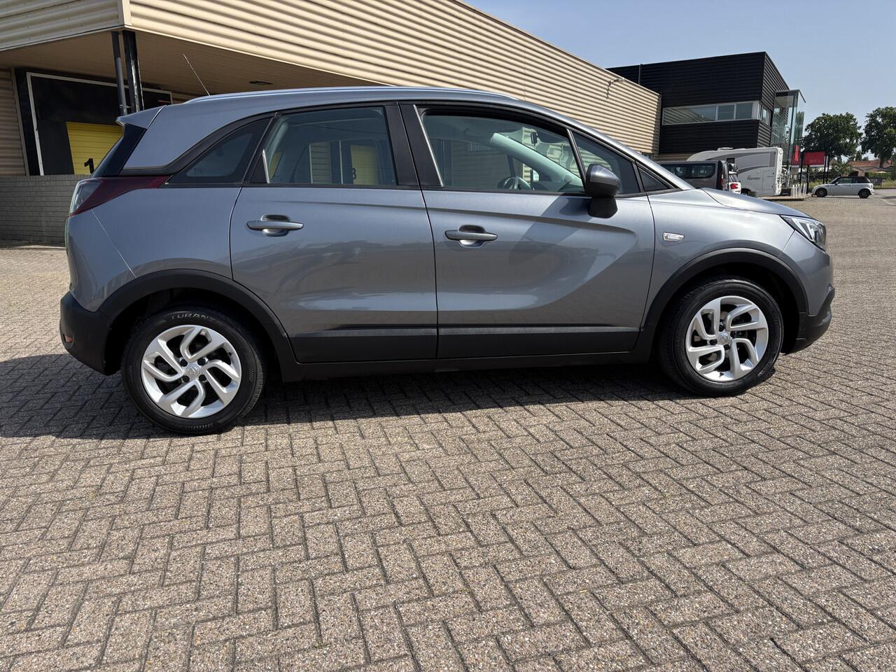 Opel Crossland X 1.2 Innovation [ fm navi,ecc,lmv,apple cp ]
