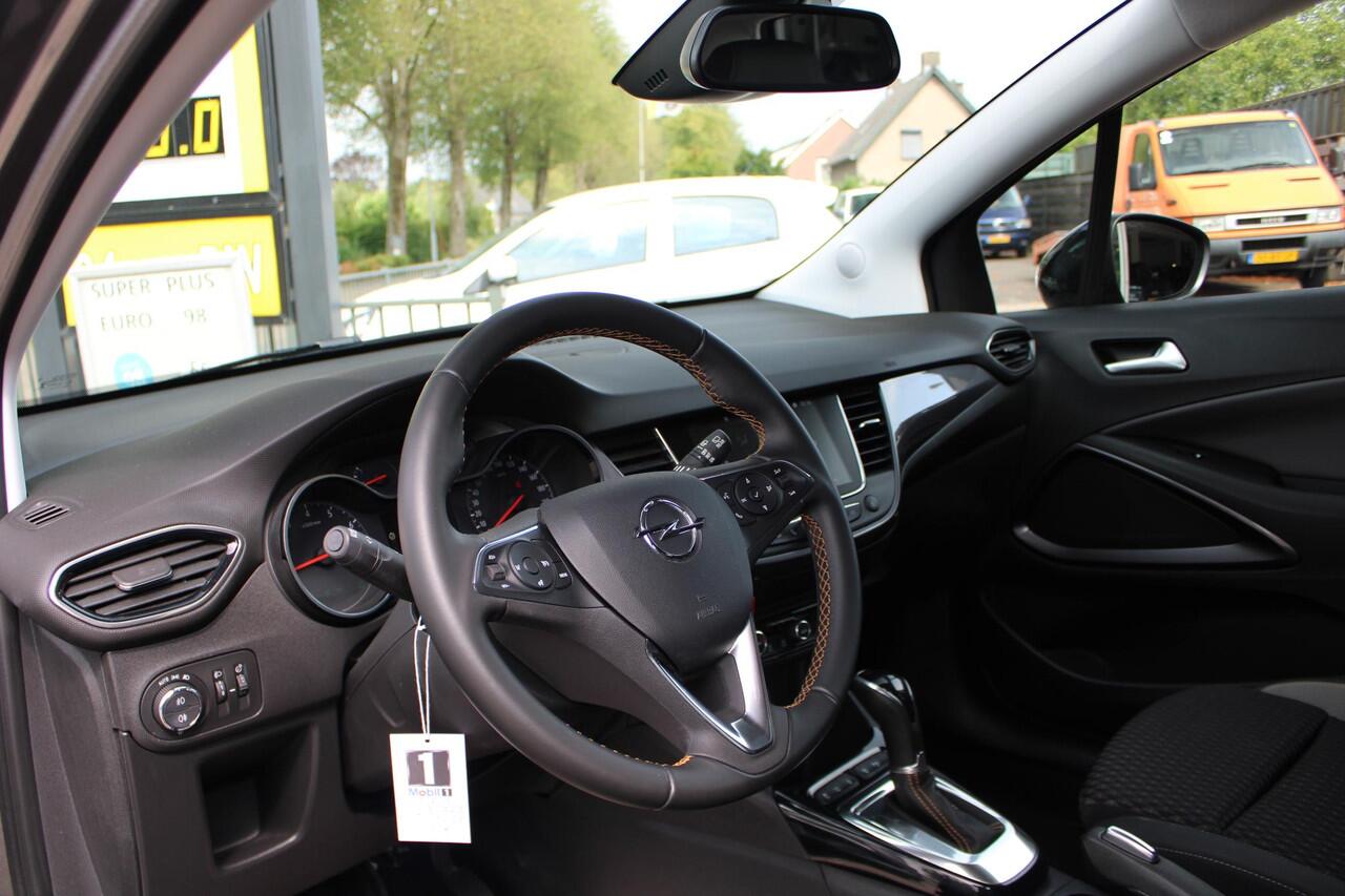 Opel Crossland X 1.2 Turbo Apple/Android Carplay, Achteruitrijcamera, Airco, CC, LED, Leder, NAVI, Parksens. V en A, Bluetooth, 16" LMV