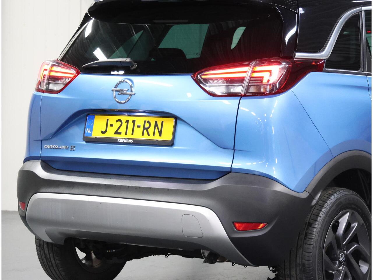 Opel Crossland X 110PK Edition 2020 | 1ste eigenaar | AppleCarplay/Android Auto | Airco | 16"LMV | Two-Tone | Isofix | Privacy Glass | Goed Onderhouden! |